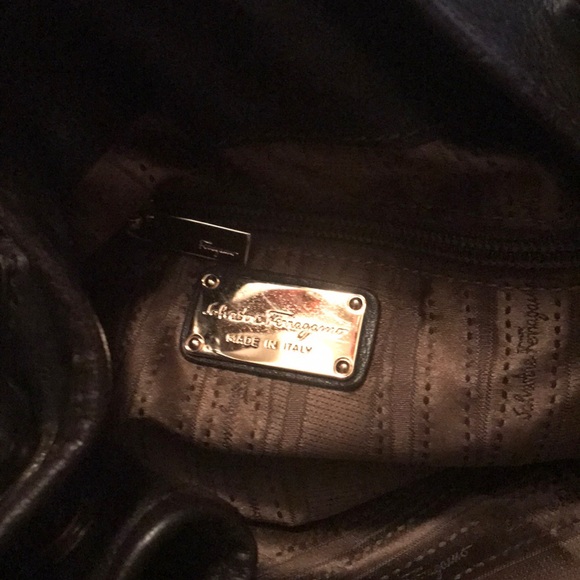 Ferragamo handbag- like new (gently used)! - Picture 2 of 8